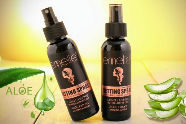 Emelie Makeup Fixer with Aloe Vera