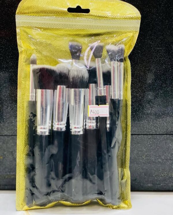 10-Piece Makeup Brush Set - Image 2