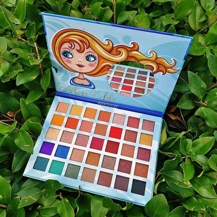 IGOODCO 35 Colours Pressed Pigment Eyeshadow Palette β Matte & Shimmer Shades - Image 3